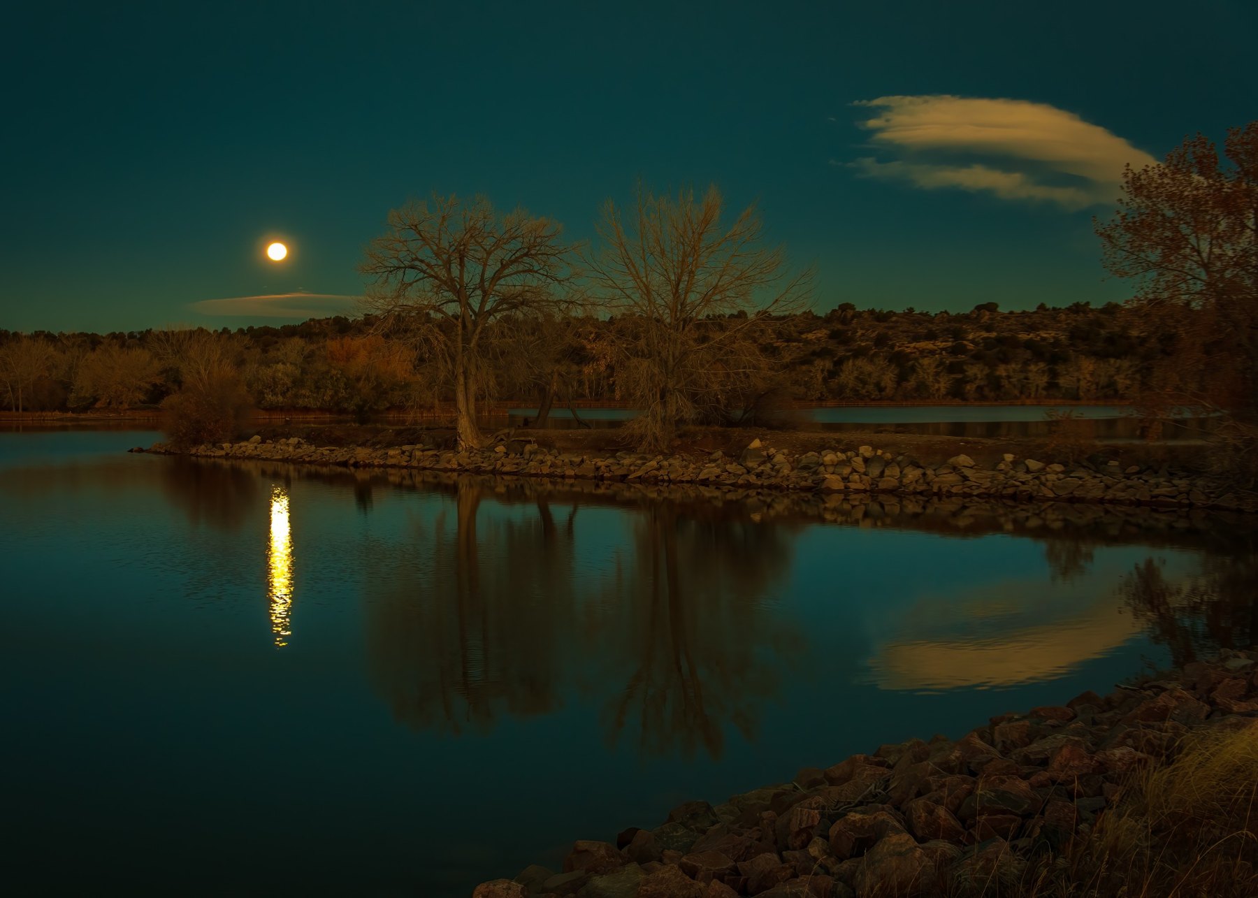 Moon Reflection in Horseshoe Lake